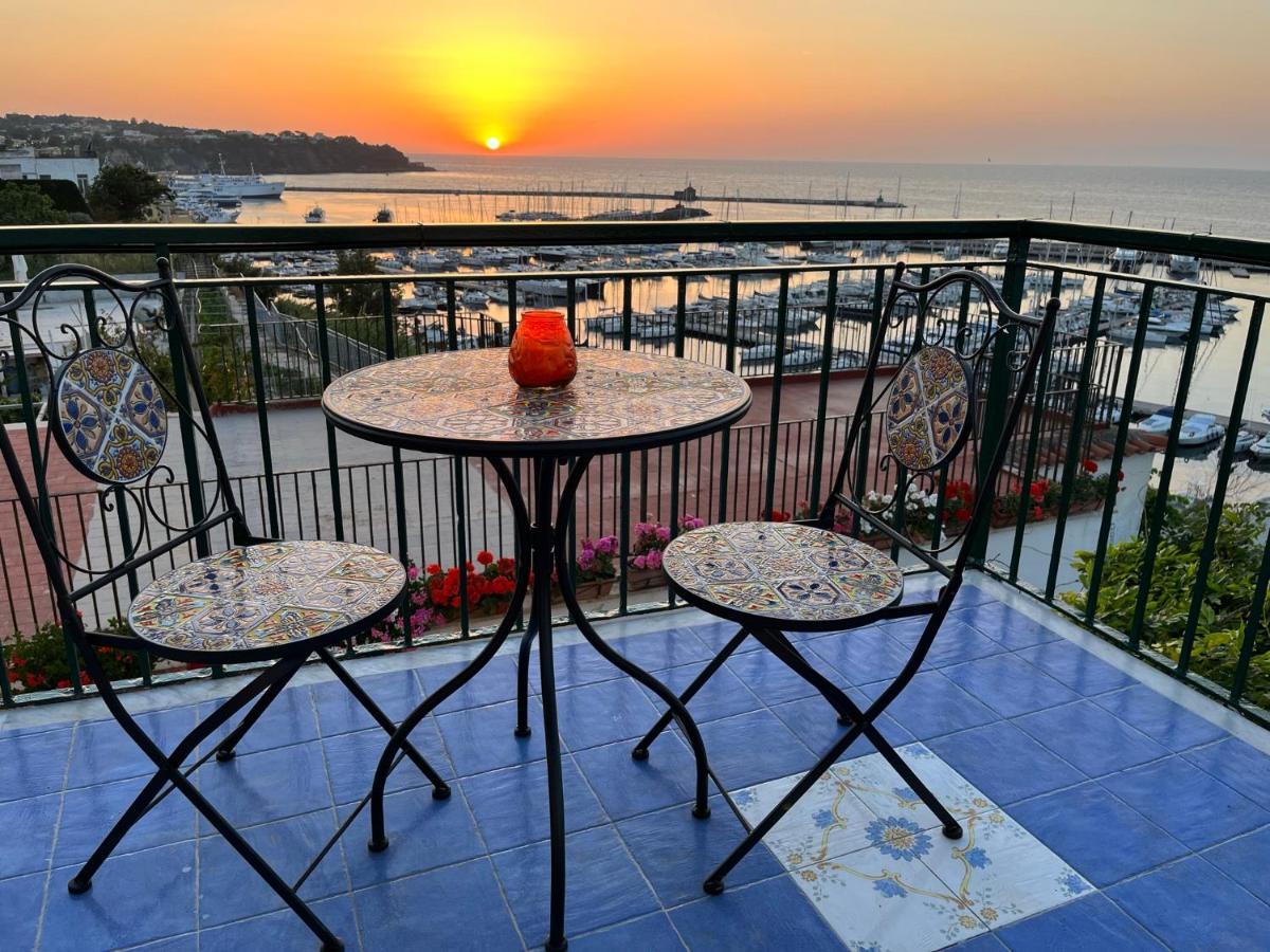 Punta Lingua Relais - Room 2 Sunset Terrace Procida Extérieur photo